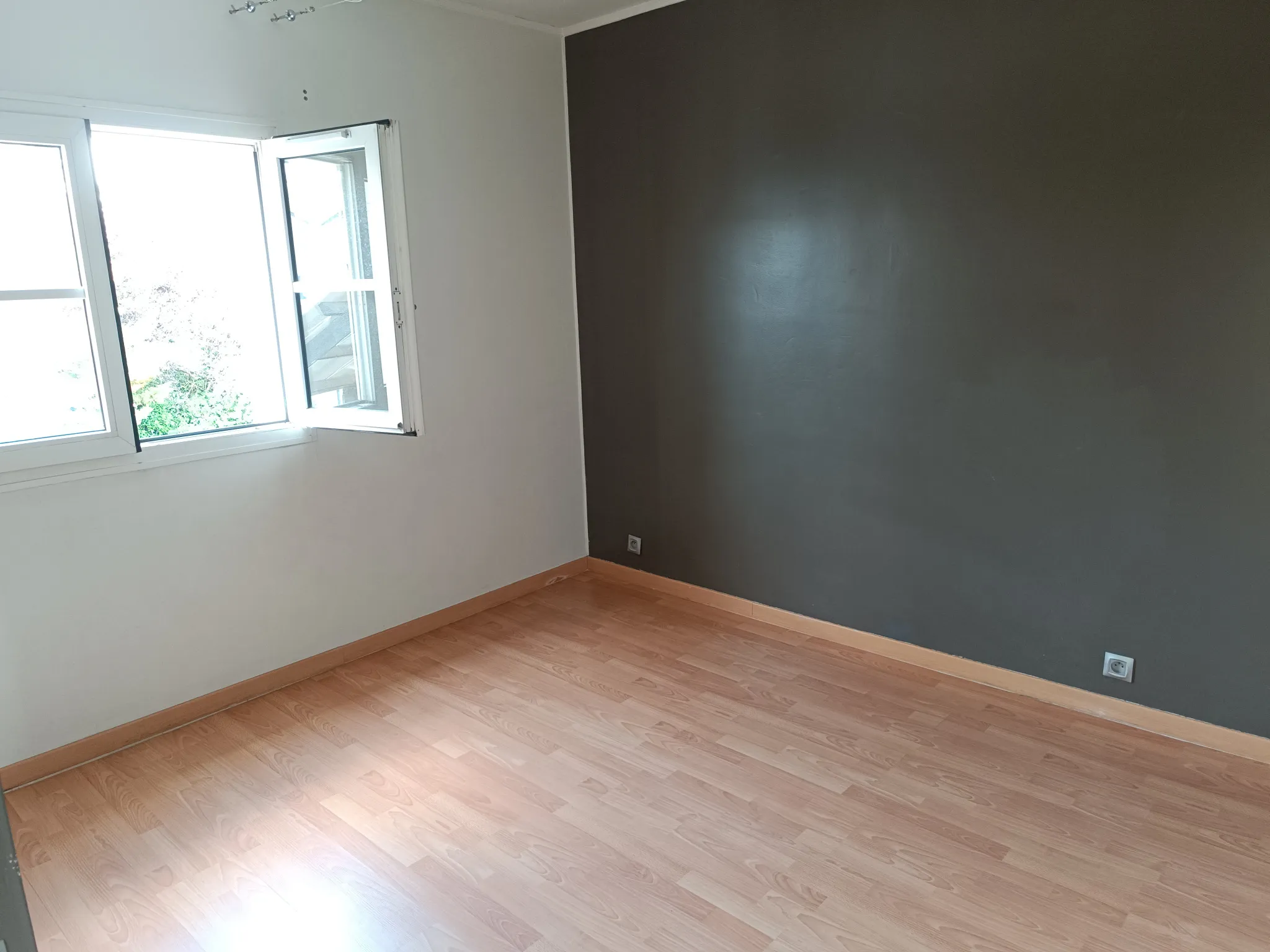 Appartement lumineux de 78 m² avec balcon à Montigny-le-Bretonneux 