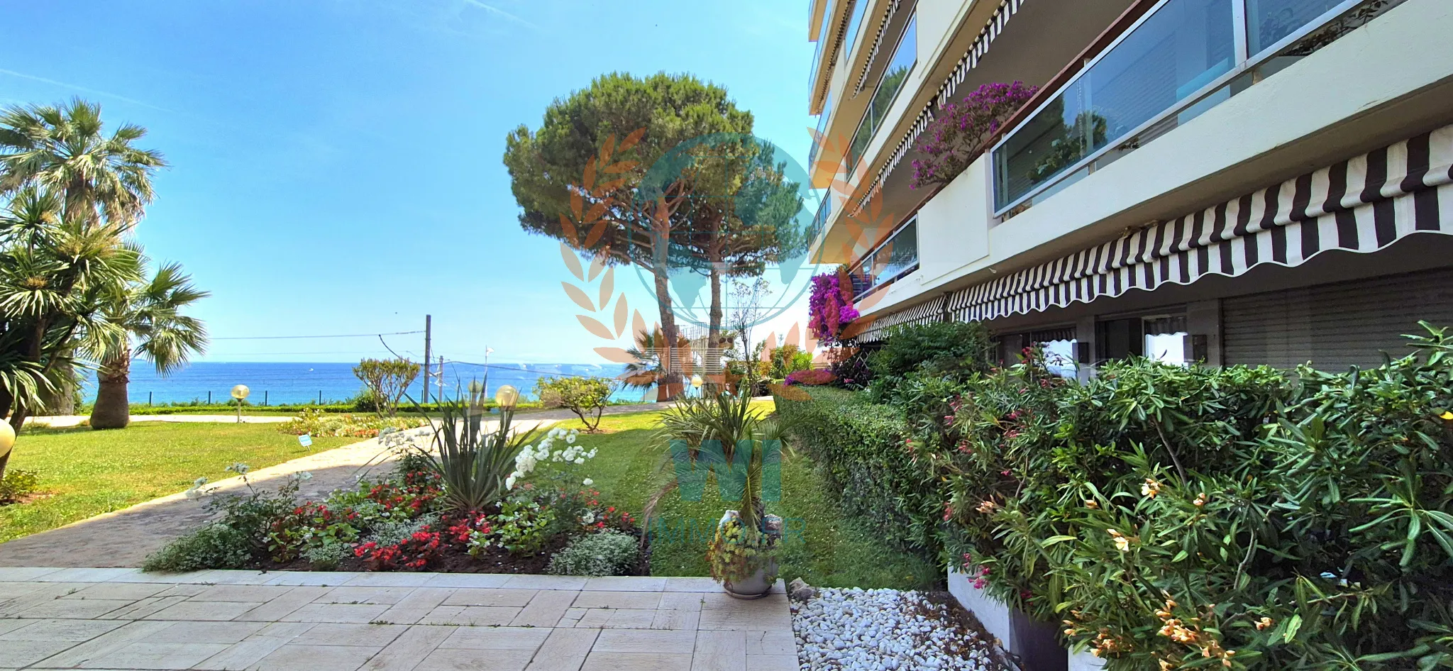 Appartement 2 pièces avec accès à la plage à Cannes la Bocca 