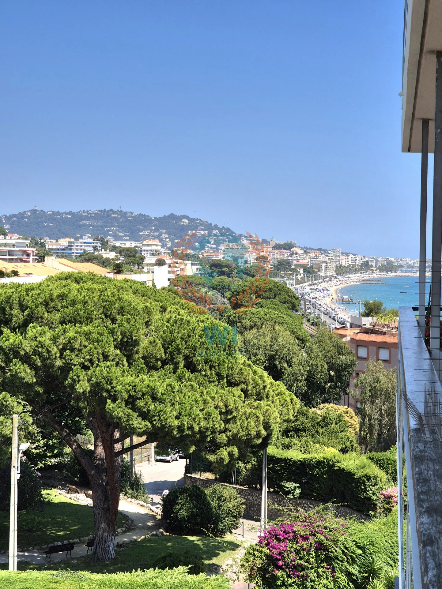 Appartement 2 pièces avec accès à la plage à Cannes la Bocca 