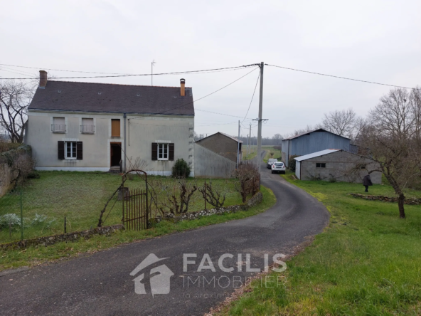 Maison en bord de Loire avec dépendances à St Georges sur Loire