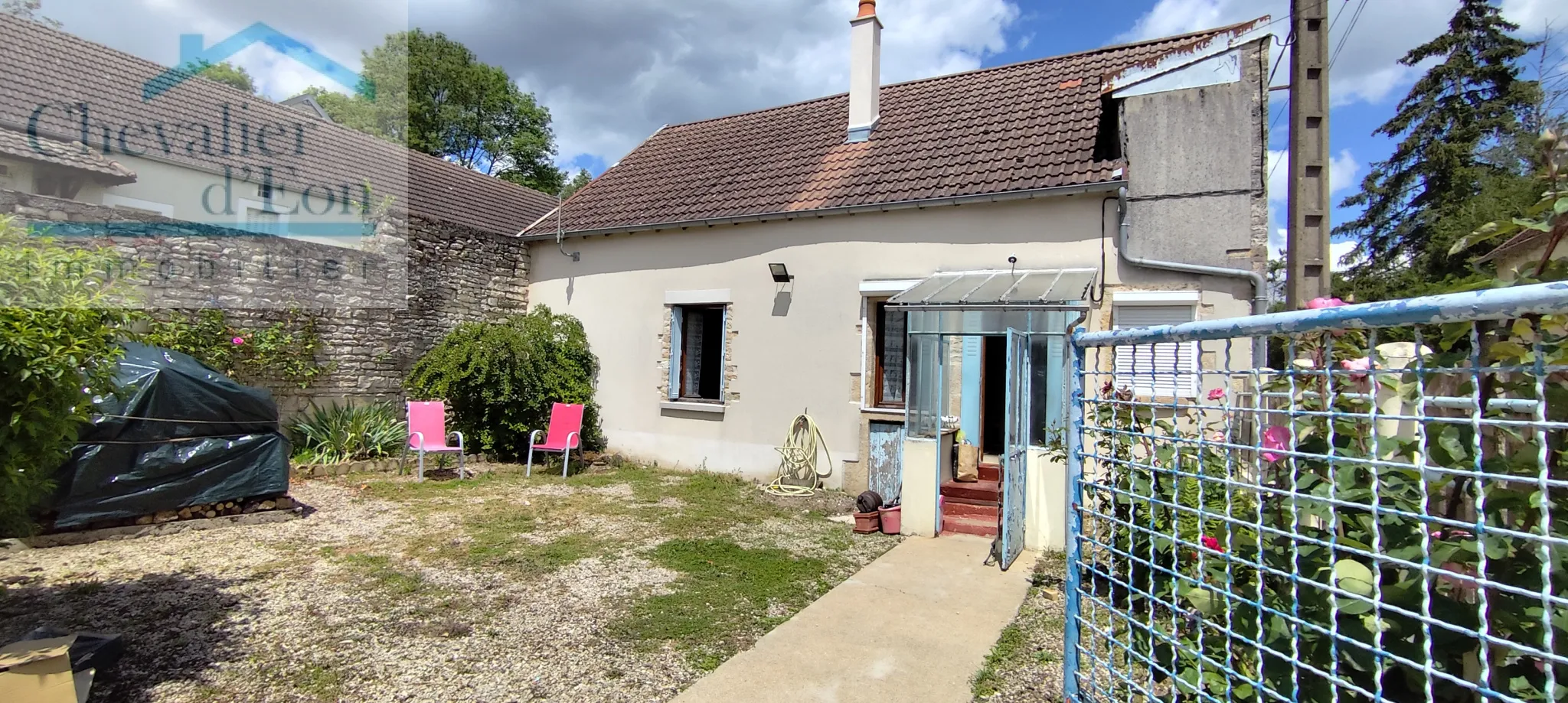 Maison de village à Sennevoy le Haut avec jardin et grenier aménageable 