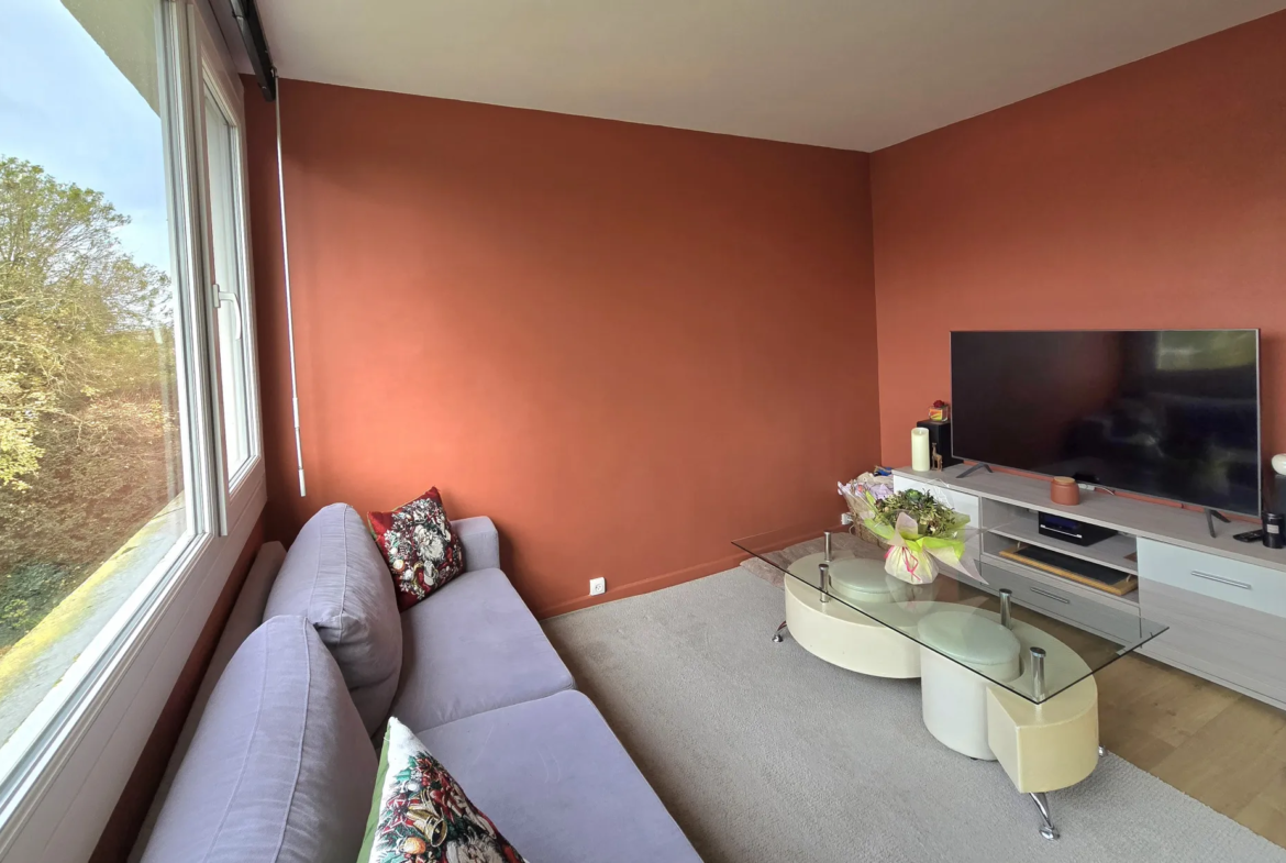 À vendre : Appartement 4 pièces avec balcon à Marcq en Baroeul 