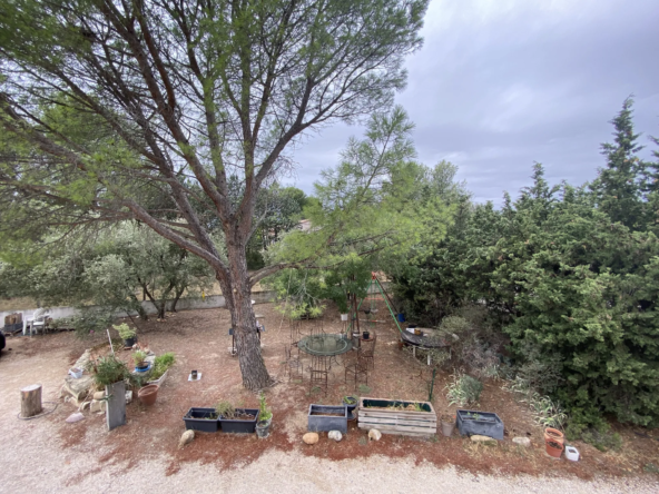 Appartement lumineux de 90 m² à Chateauneuf-de-Gadagne avec terrasse