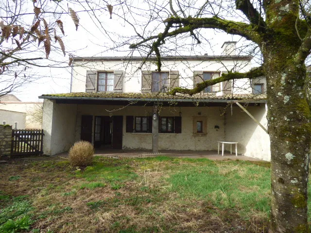 Grande Maison T5 au Bord de la Rivière à Vaucouleurs 