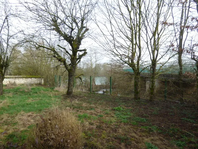 Grande Maison T5 au Bord de la Rivière à Vaucouleurs 