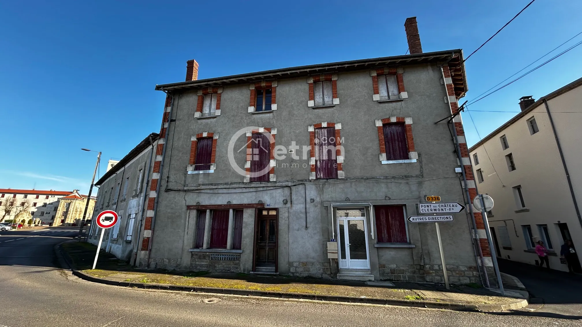 Immeubles à rénover à Lezoux - Fort potentiel d'investissement 