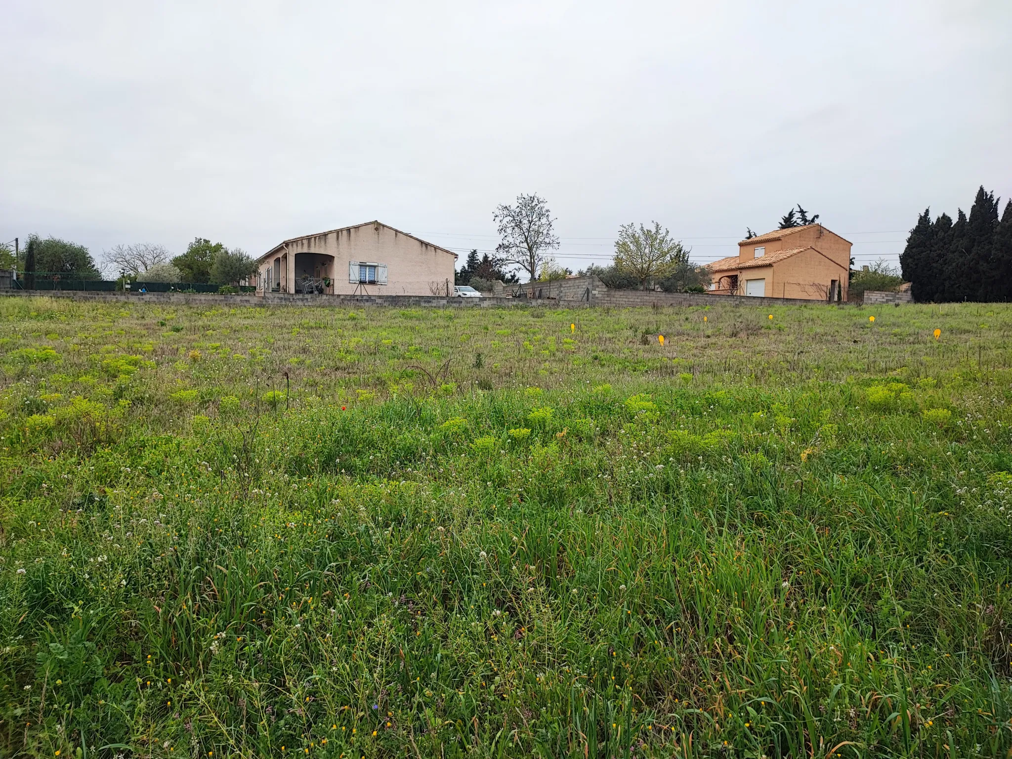 Terrain constructible de 938 m² à Castelnau d'Aude 