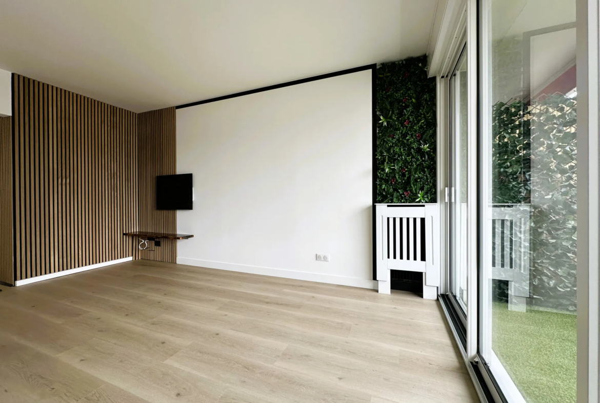 Appartement T3 rénové à Pau avec balcon et parking sécurisé 