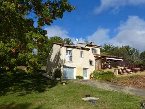 Maison contemporaine 123 m² avec piscine à Gourdon 