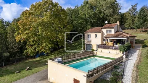 Maison contemporaine 123 m² avec piscine à Gourdon 