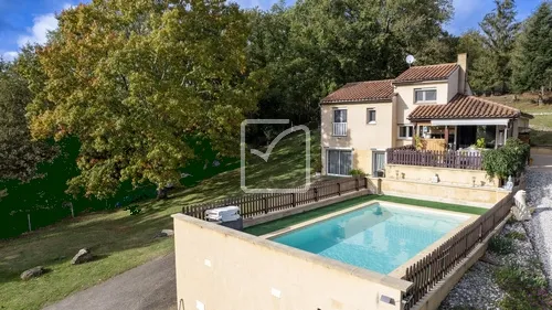 Maison contemporaine 123 m² avec piscine à Gourdon 