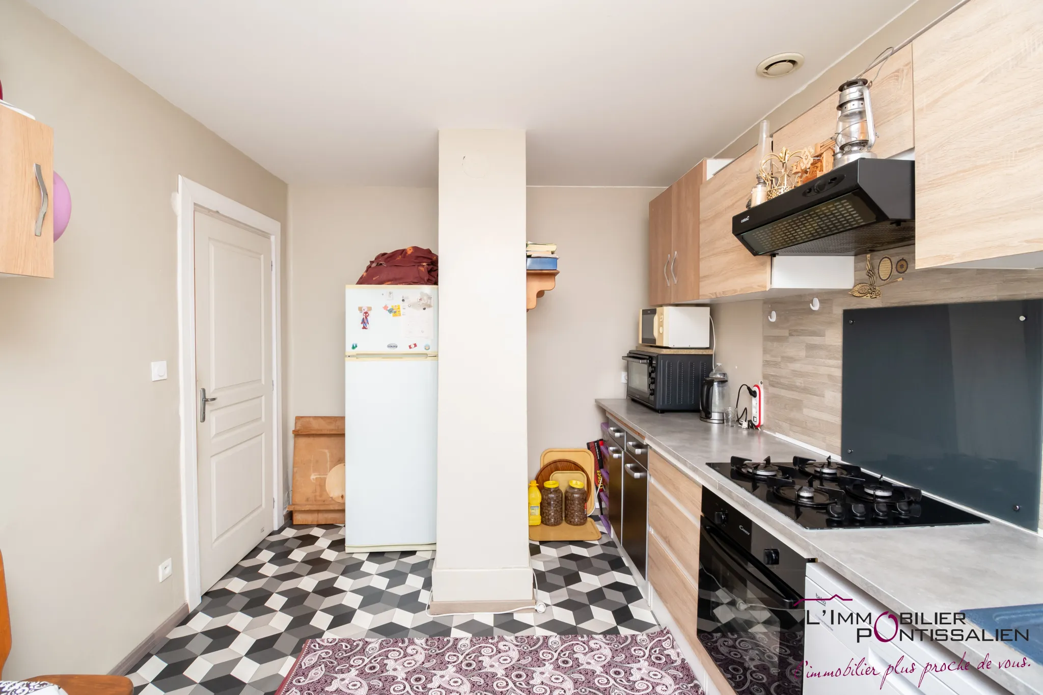 Vente à Pontarlier : Appartement T4 et T2 avec jardin et garage 