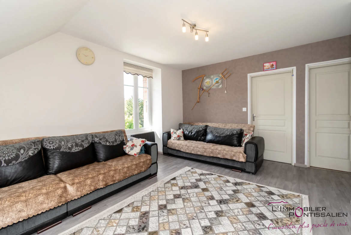 Vente à Pontarlier : Appartement T4 et T2 avec jardin et garage 