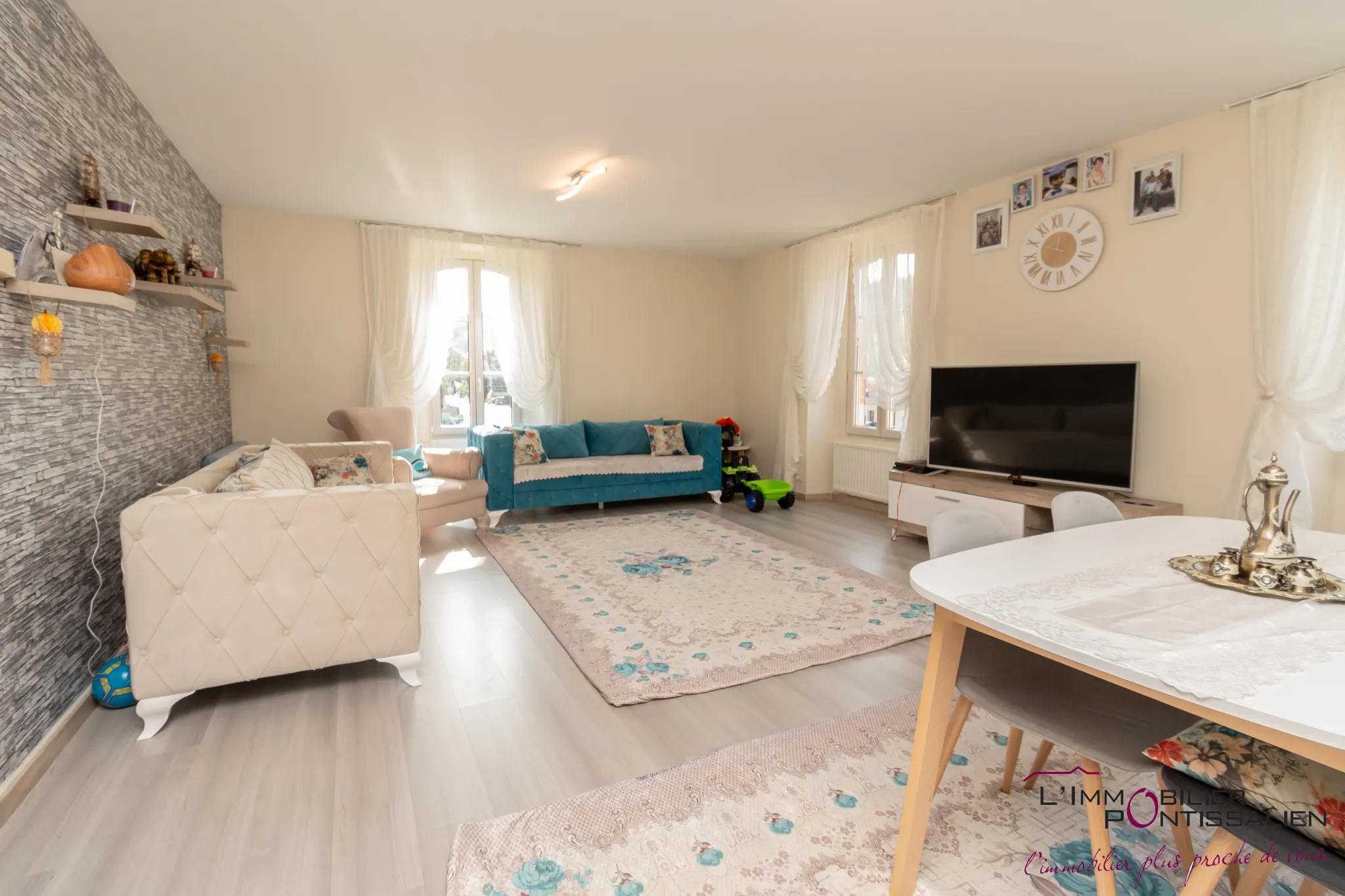 Vente à Pontarlier : Appartement T4 et T2 avec jardin et garage 