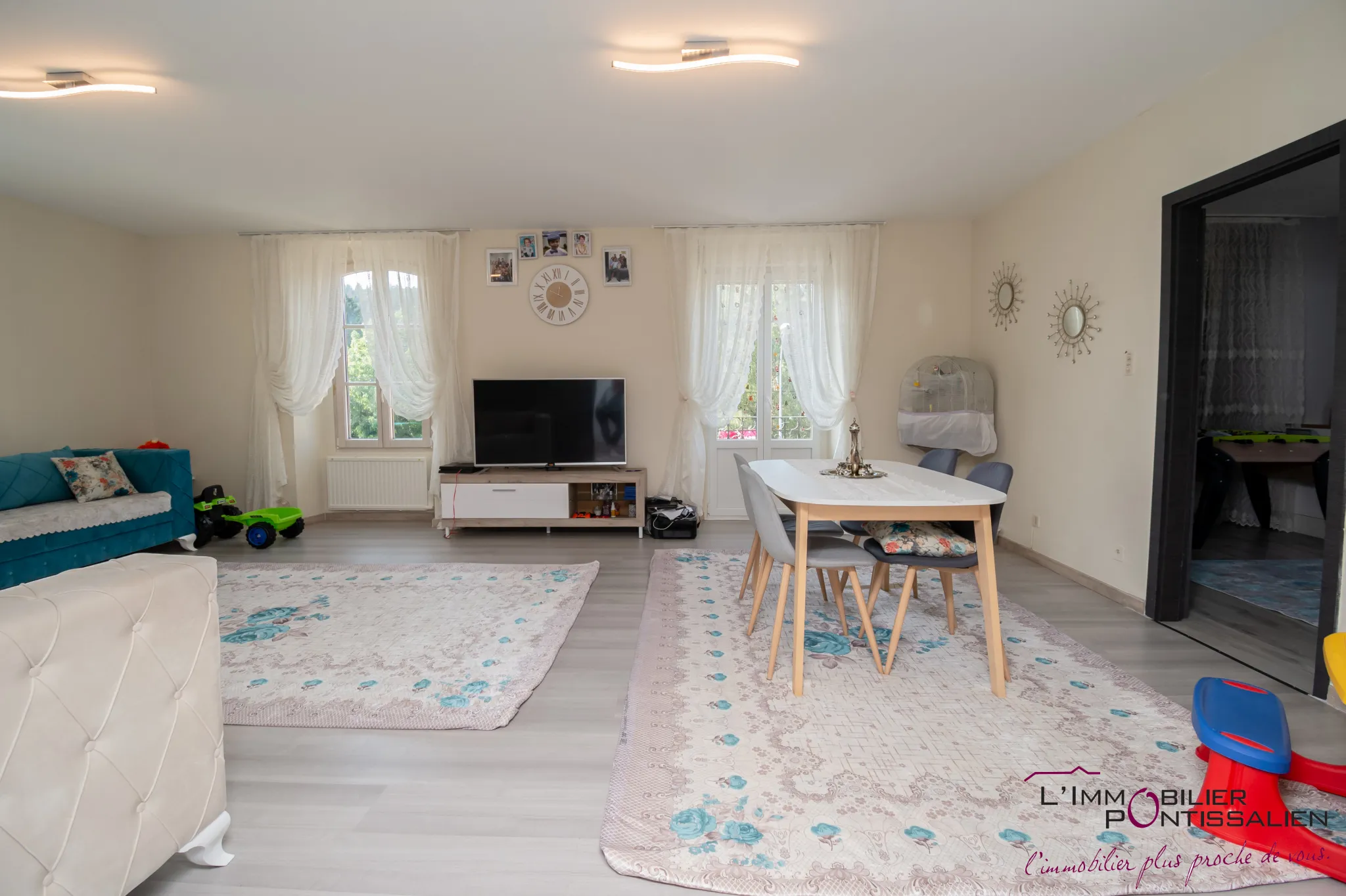 Vente à Pontarlier : Appartement T4 et T2 avec jardin et garage 