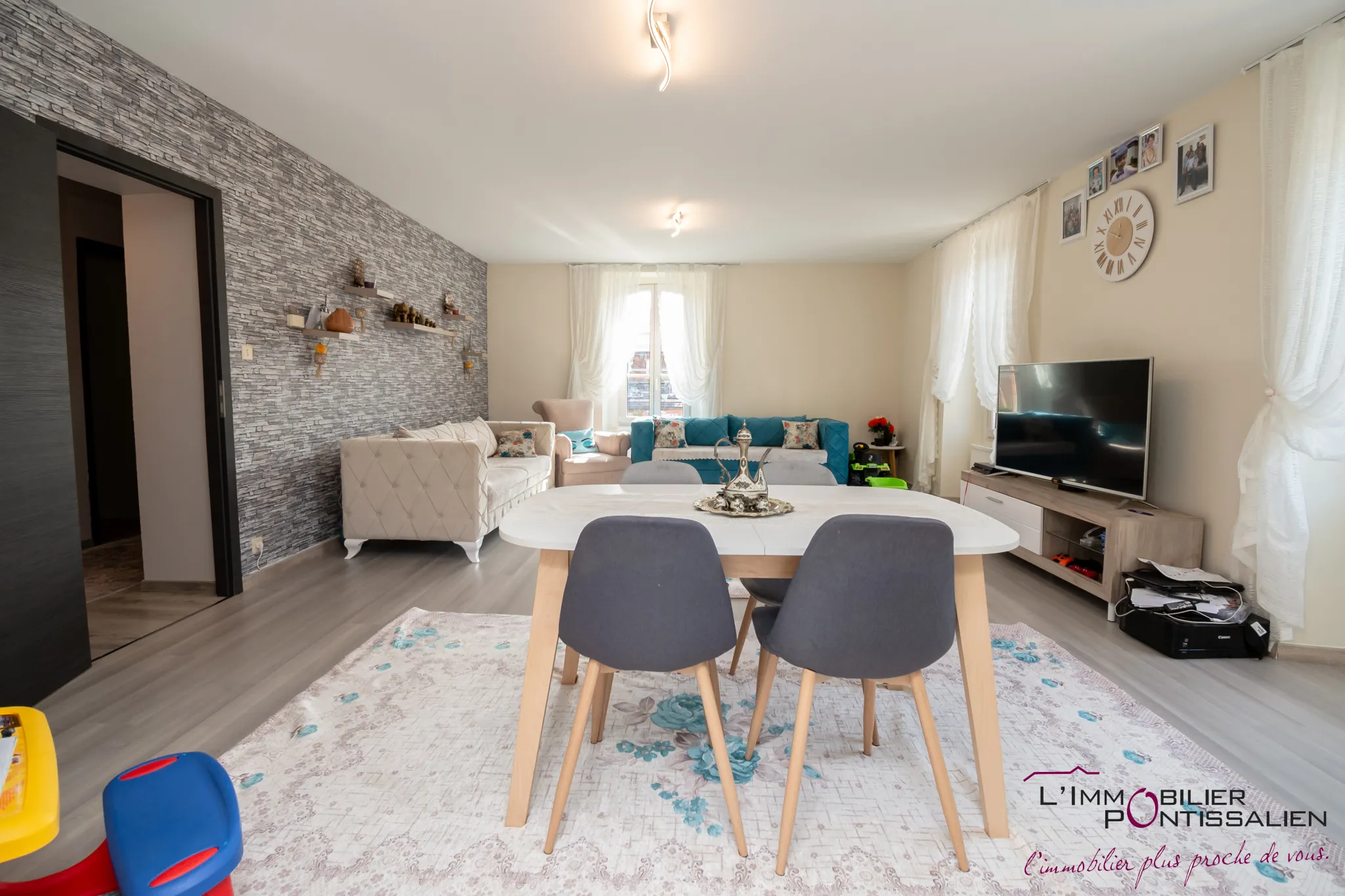 Vente à Pontarlier : Appartement T4 et T2 avec jardin et garage 