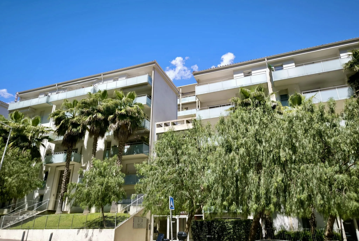 À vendre : Appartement 4 pièces lumineux à Nice 06100 