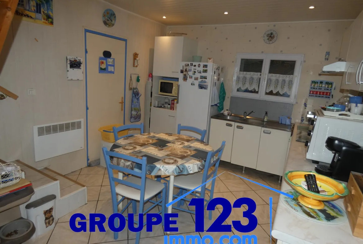 Maison habitable immédiatement à Brienon-sur-Armançon - 2 chambres avec jardin 