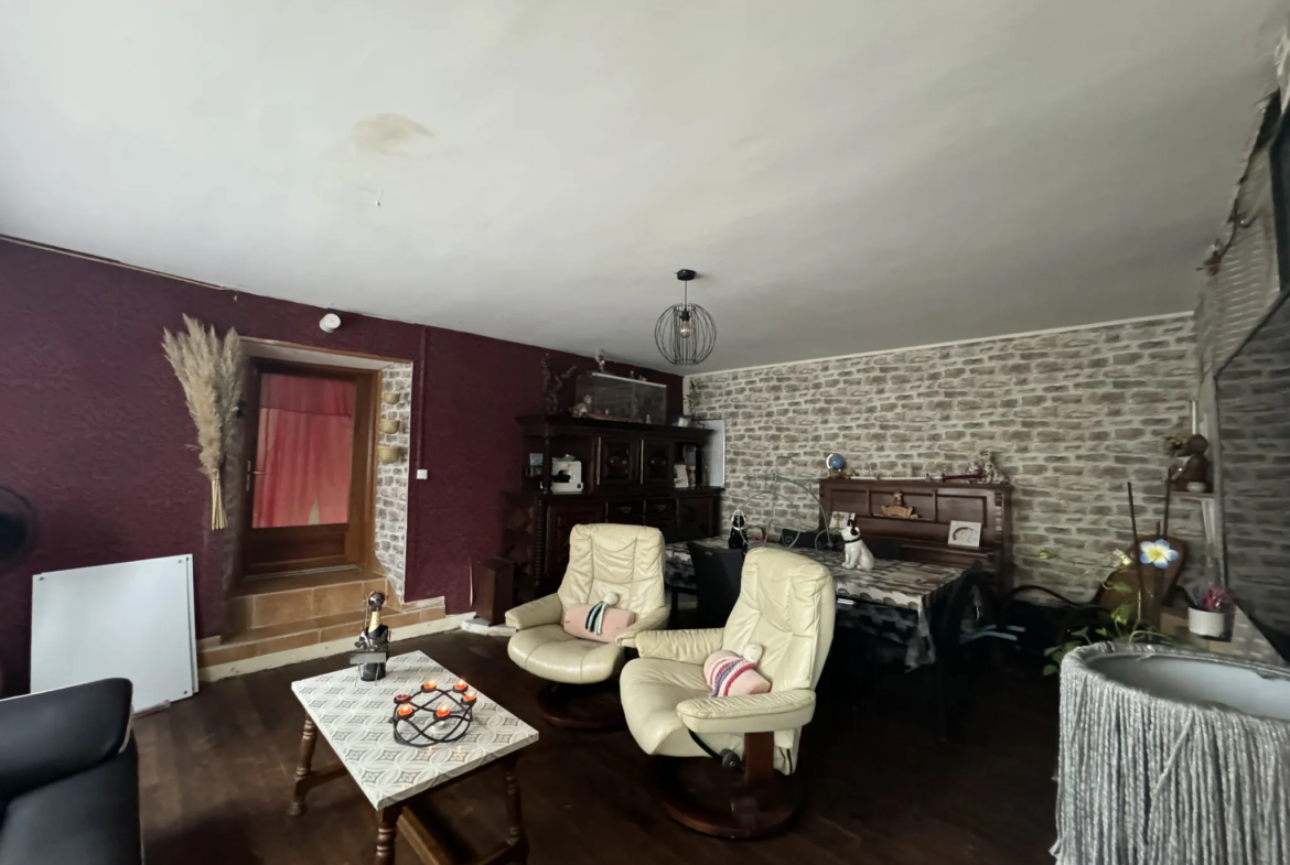 Maison à vendre à Chamboulive en Corrèze avec 4 chambres 