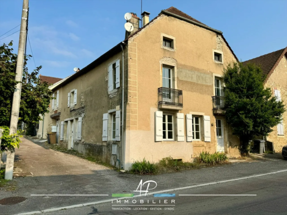 Maison de ville à vendre à Bourberain - 4 chambres, terrain privatif