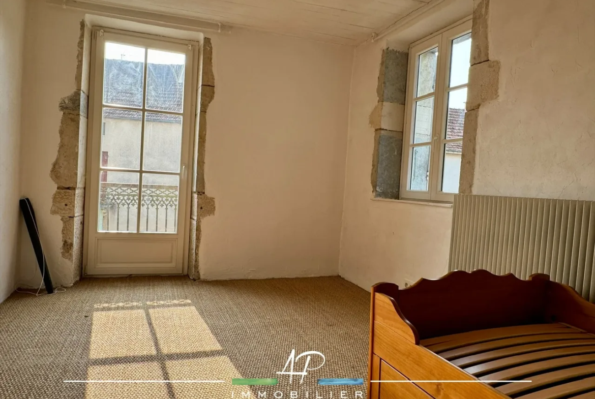 Maison de ville à vendre à Bourberain - 4 chambres, terrain privatif 