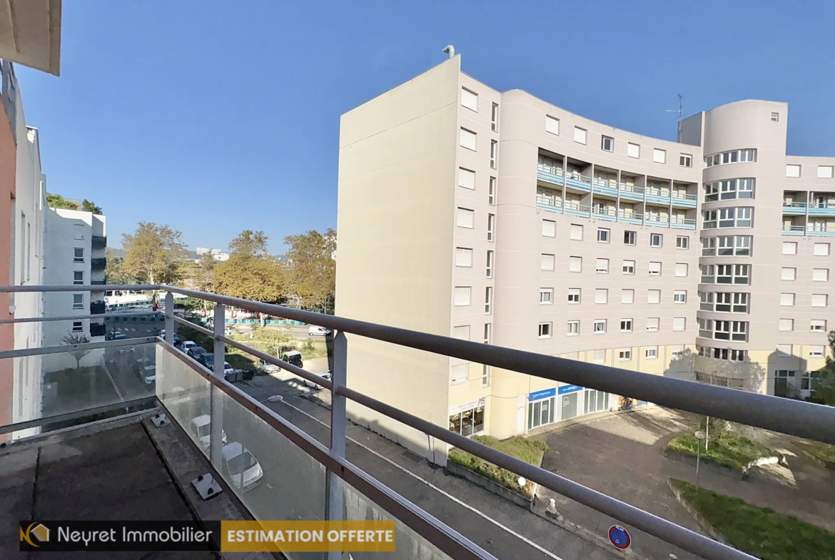 À vendre : Appartement T2 avec balcon et garage à Villeurbanne 