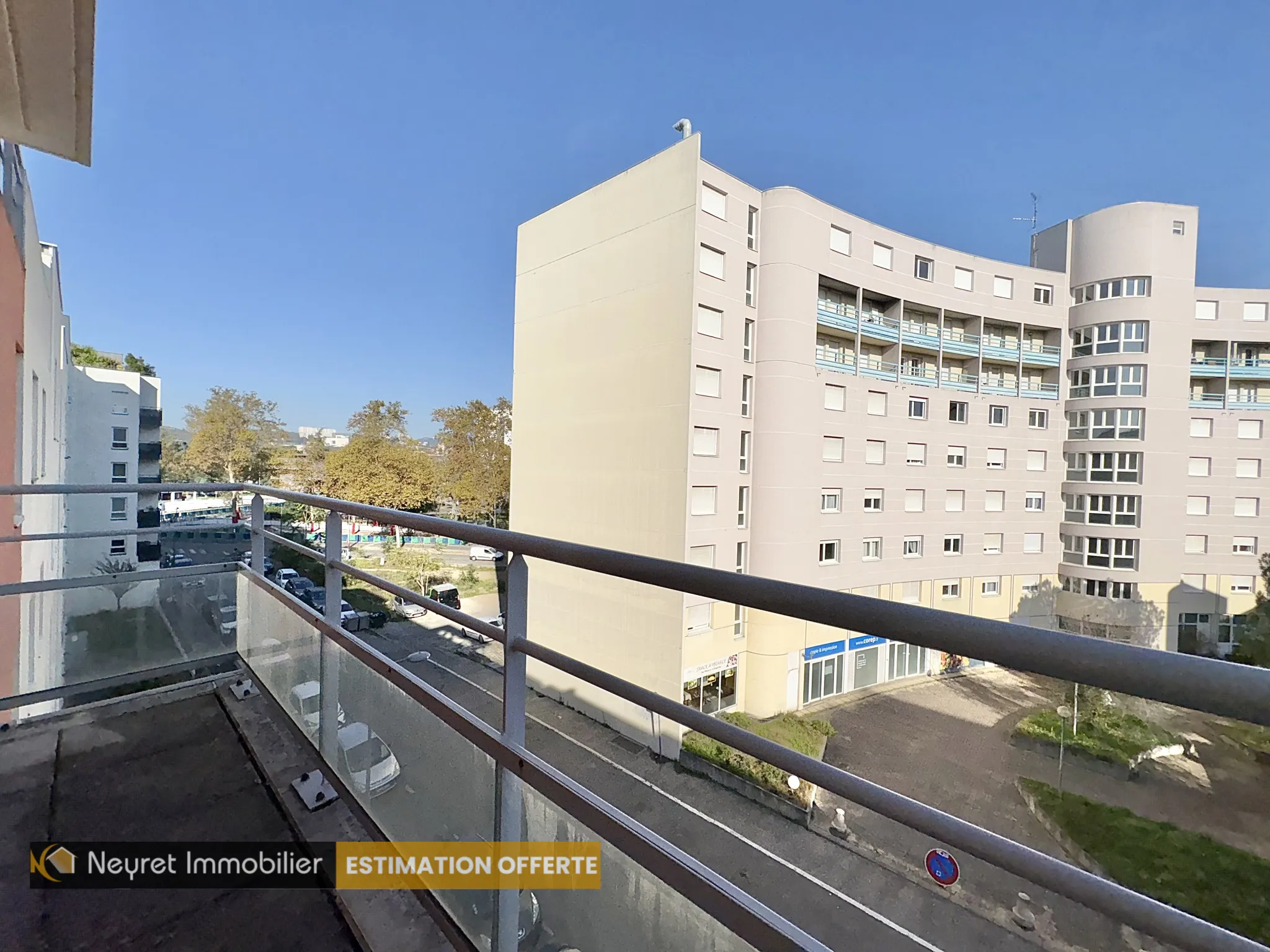 À vendre : Appartement T2 avec balcon et garage à Villeurbanne 