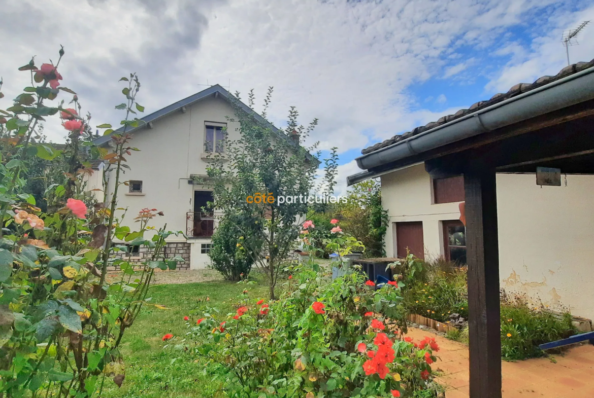 Maison individuelle meublée avec jardin à Dole - 9 rue Etienne Dusart 