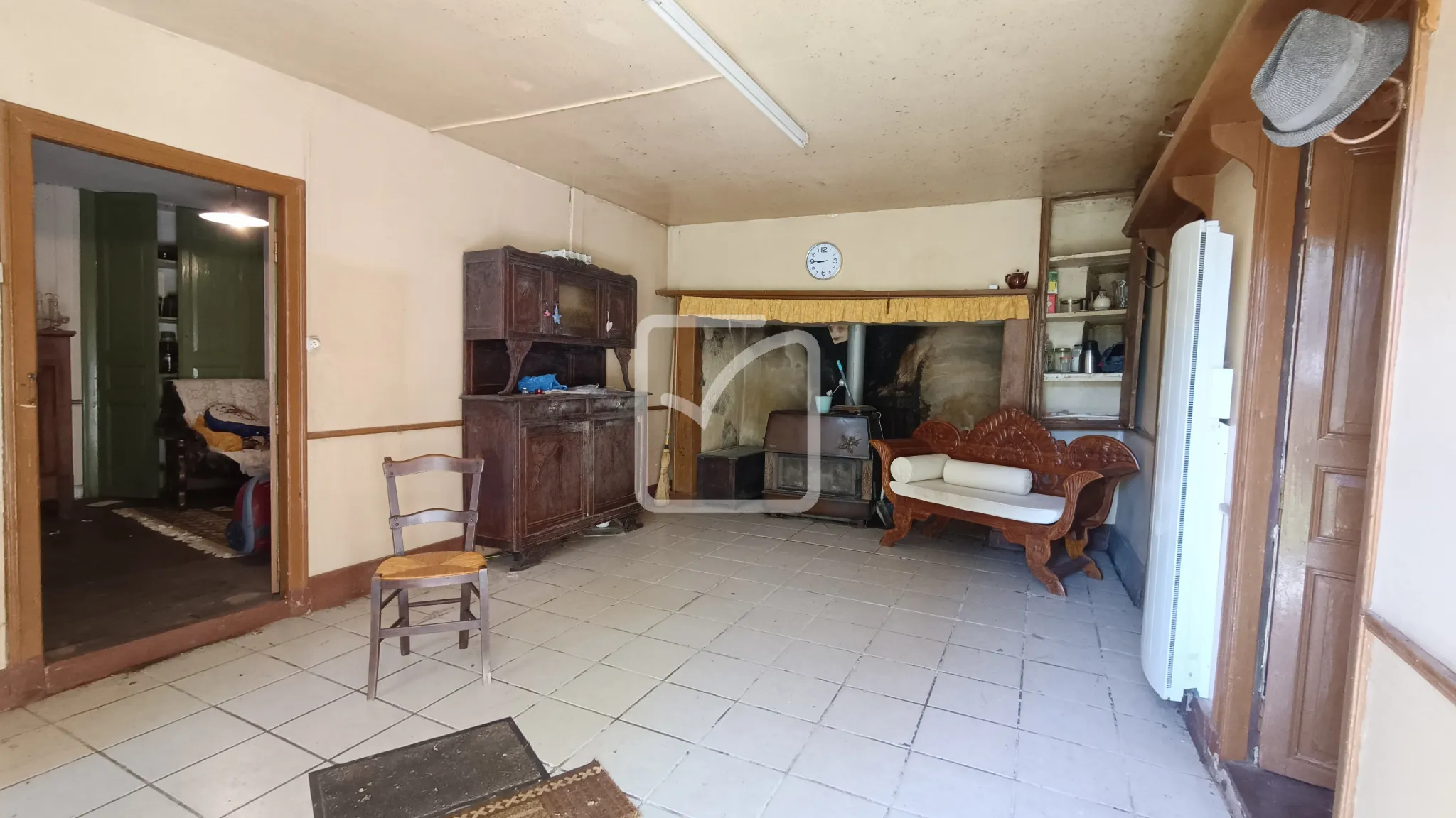 À vendre : ancienne ferme à restaurer à Cherveix-Cubas 