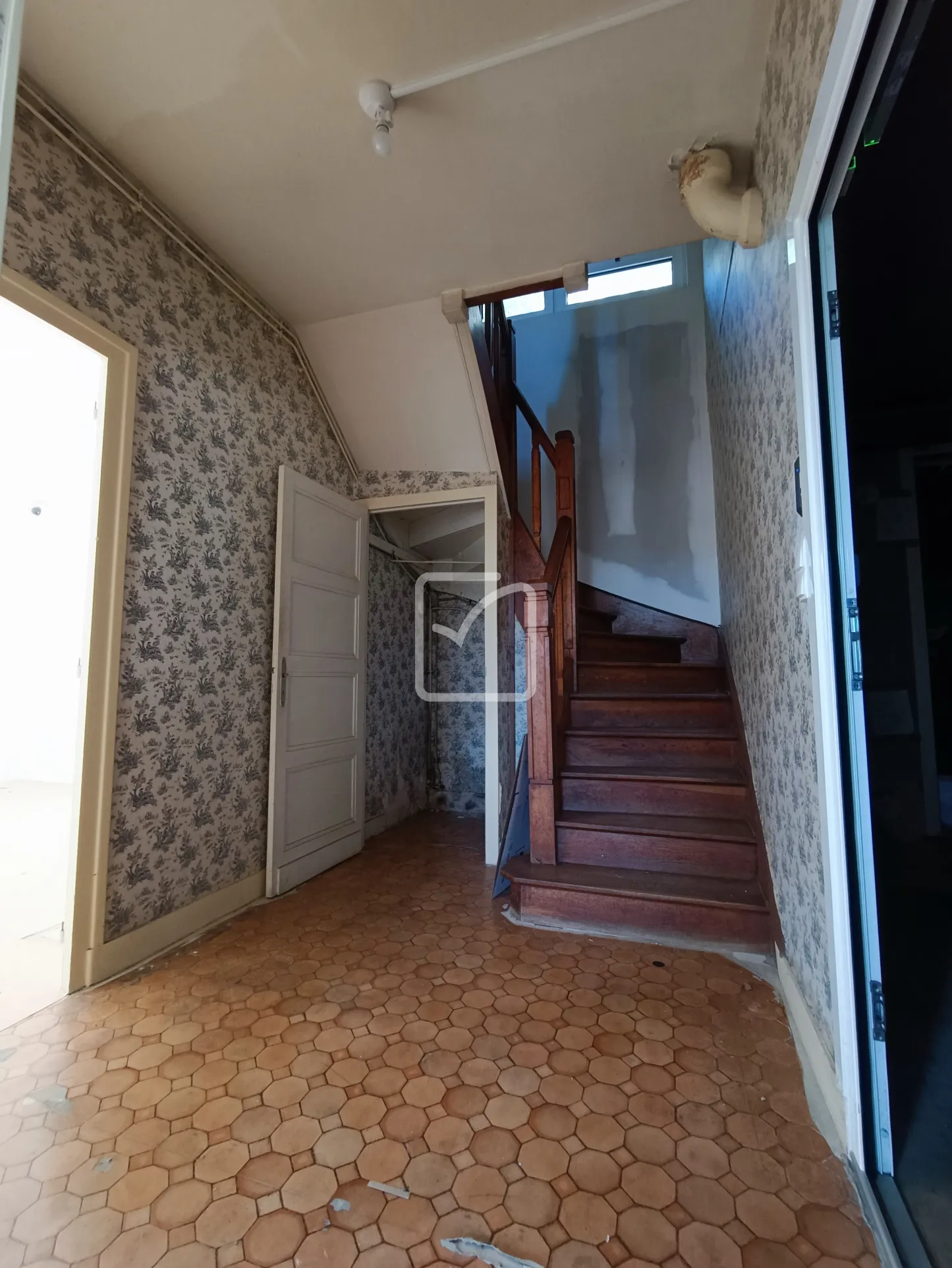 Logement double à vendre à Savignac les Eglises - 149 900 € 