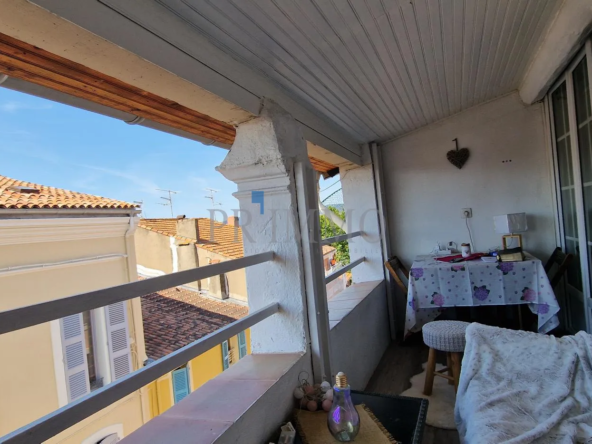 Grand Appartement T1 avec Terrasse en Vente à Fréjus