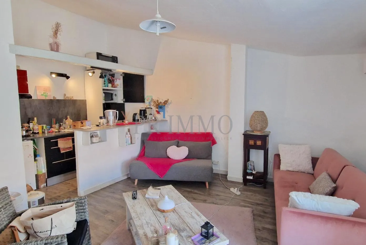 Grand Appartement T1 avec Terrasse en Vente à Fréjus 