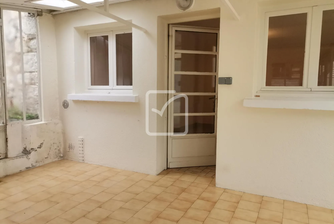 Maison de 86 m2 à L'ile Bouchard - 89 000 euros 