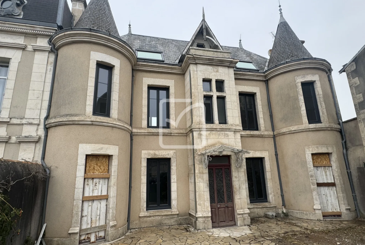 Maison à rénover à Poitiers de 150 m² avec jardin 