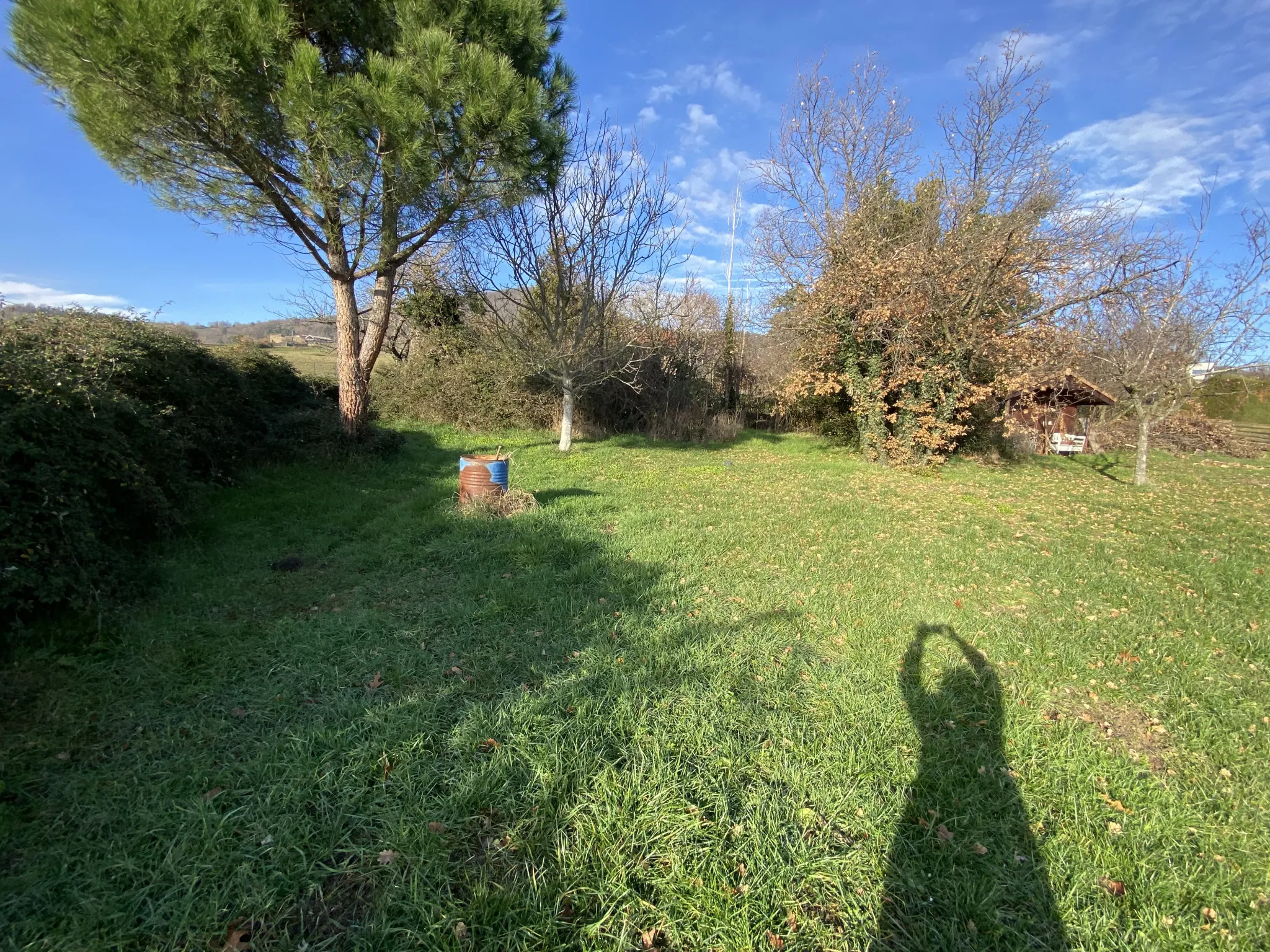 Terrain constructible de 888 m² à Peaugres près de la vallée du Rhône 