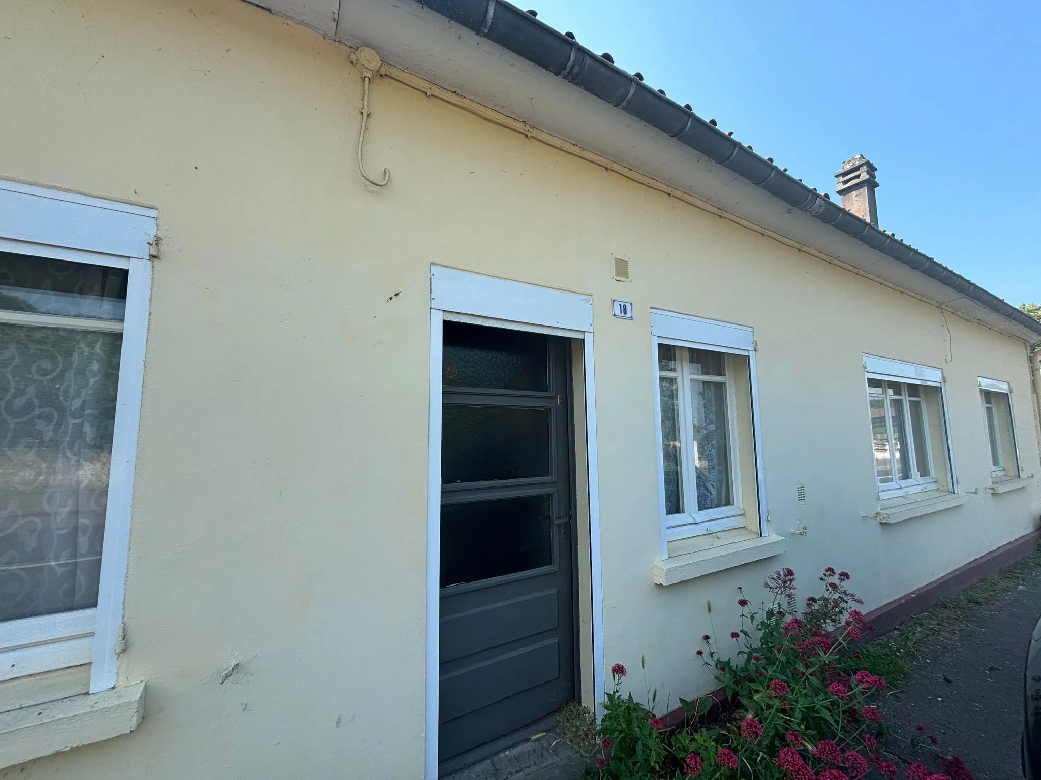 Maison à Rénover Confortable à Nouvion avec Jardin et Terrasse 