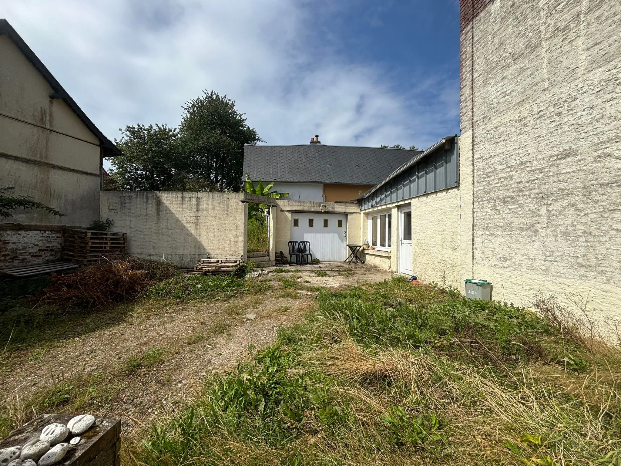 Maison à vendre à 10 minutes de la mer avec jardin 