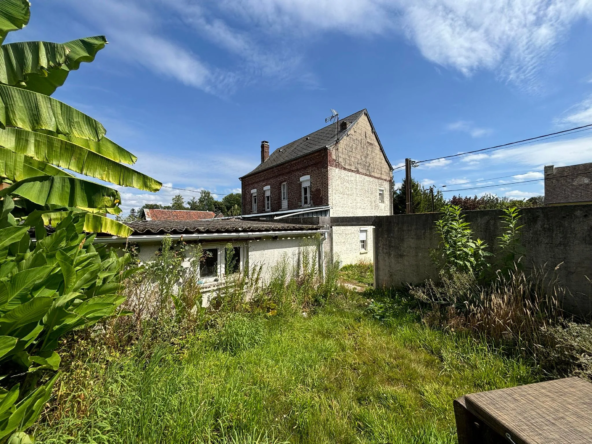 Maison à vendre à 10 minutes de la mer avec jardin