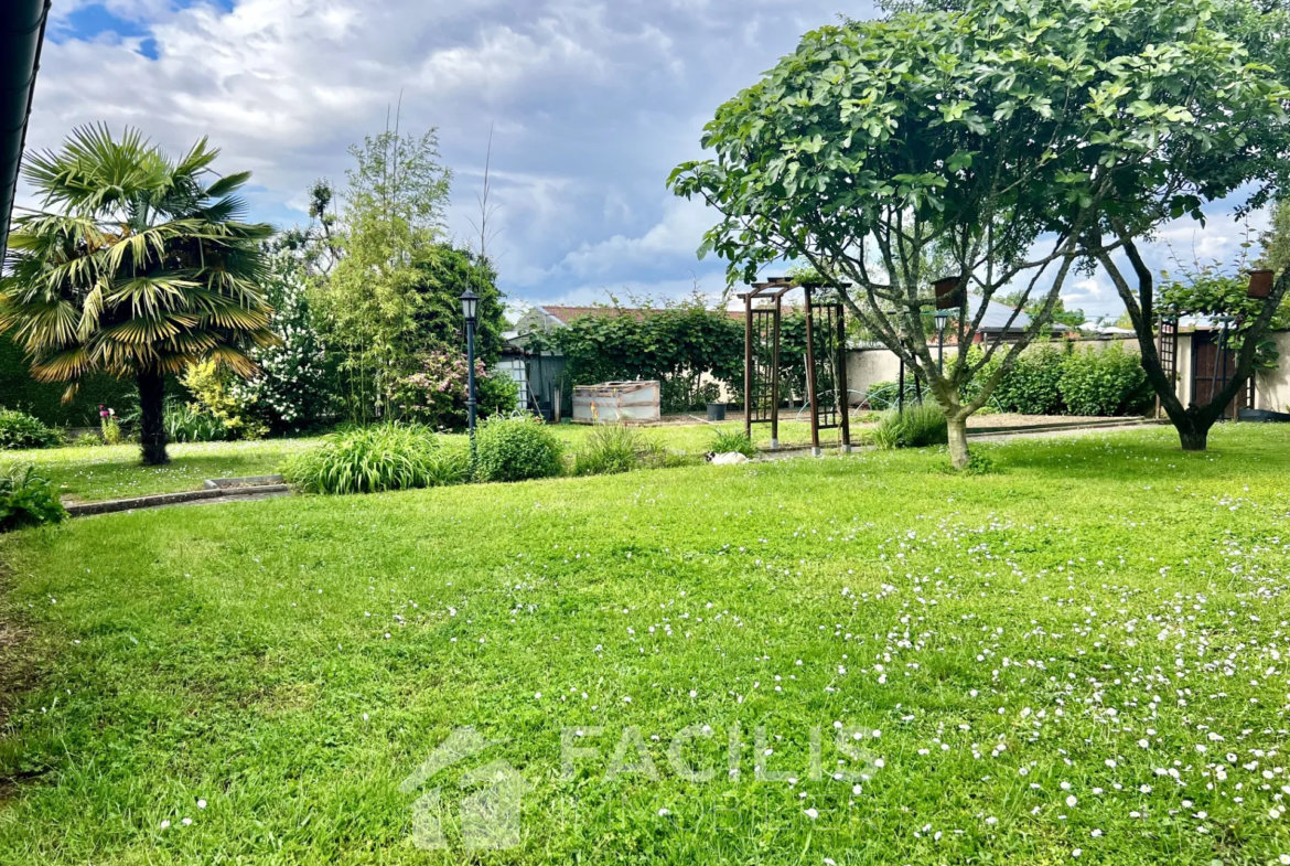 À vendre : Maison lumineuse à Fontaine le Comte avec sous-sol aménagé 