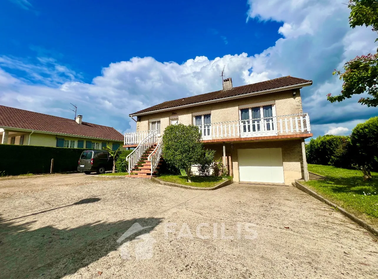 À vendre : Maison lumineuse à Fontaine le Comte avec sous-sol aménagé 