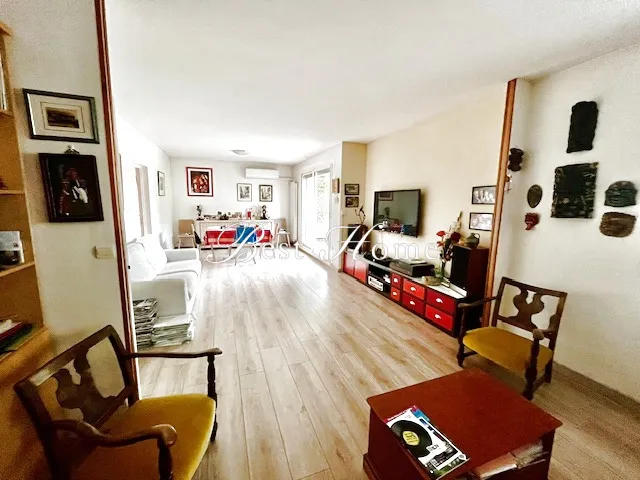 À Vendre : Appartement T4 de 86m2 à Nîmes avec Balcon et Garage Double 