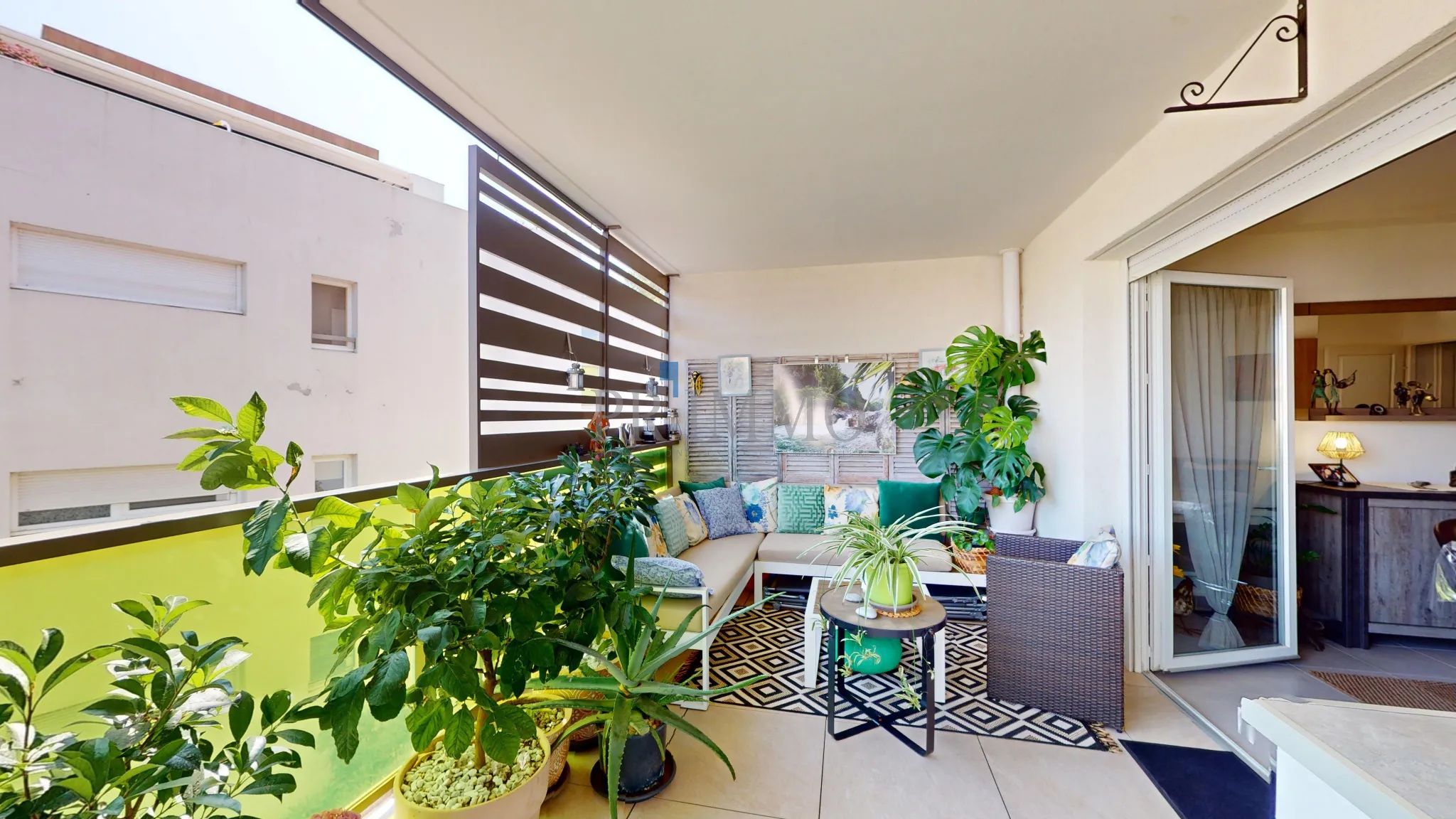 À vendre : Grand appartement T2 avec terrasse à Saint-Raphaël 