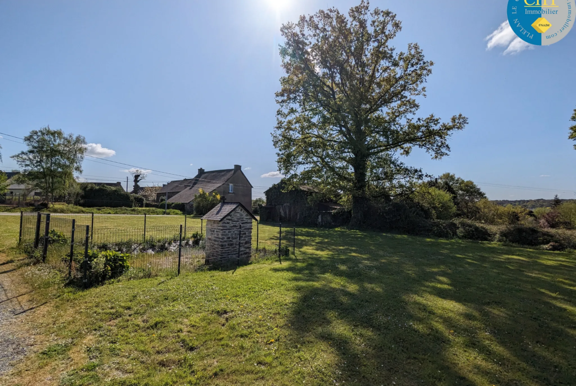 Terrain à bâtir hors lotissement à Guer - 858 m² 