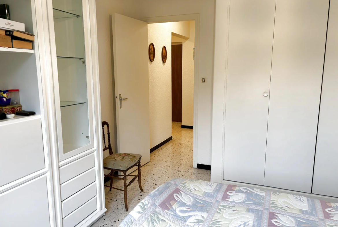 Agréable Appartement T2 avec Balcon et Parking à Prats de Mollo la Preste 