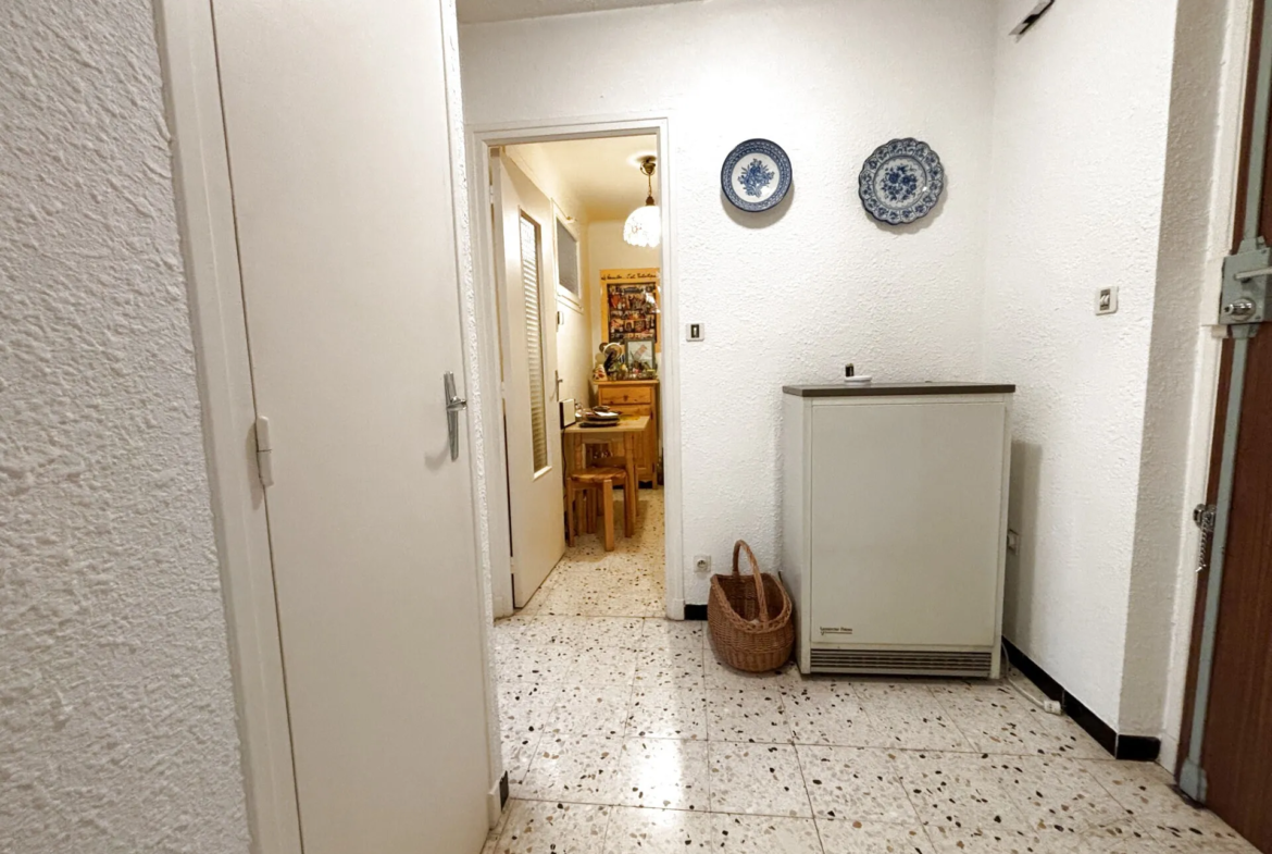 Agréable Appartement T2 avec Balcon et Parking à Prats de Mollo la Preste 