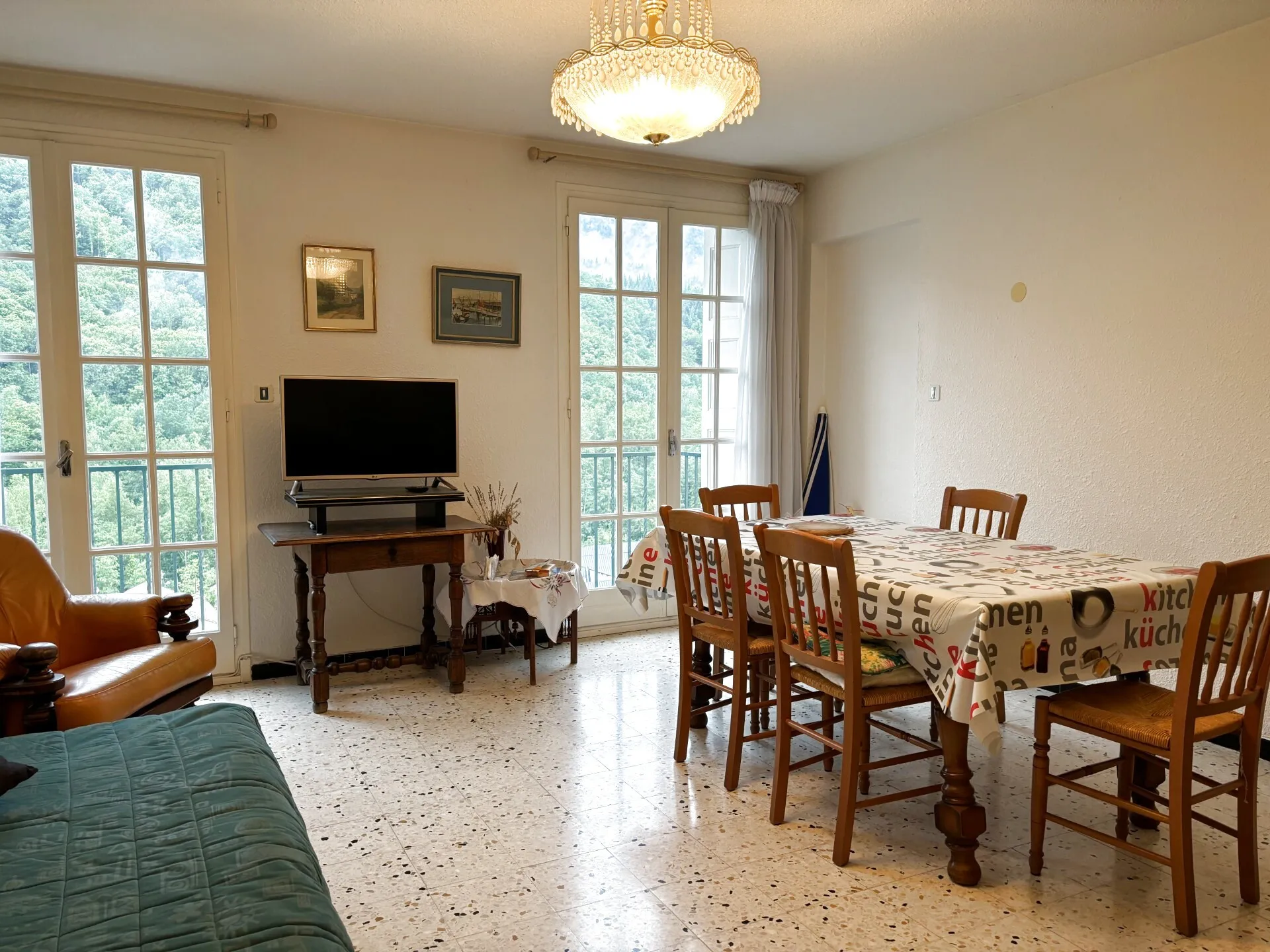 Agréable Appartement T2 avec Balcon et Parking à Prats de Mollo la Preste 