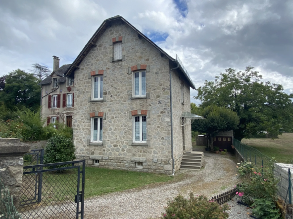 Maison des années 30 à Argentat-Sur-Dordogne