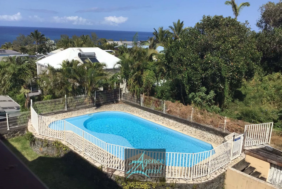 Appartement T3 à Manapany Les Bains avec vue et piscine 