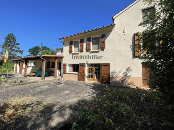 Vente maison de campagne à Broquiès avec terrain et studio