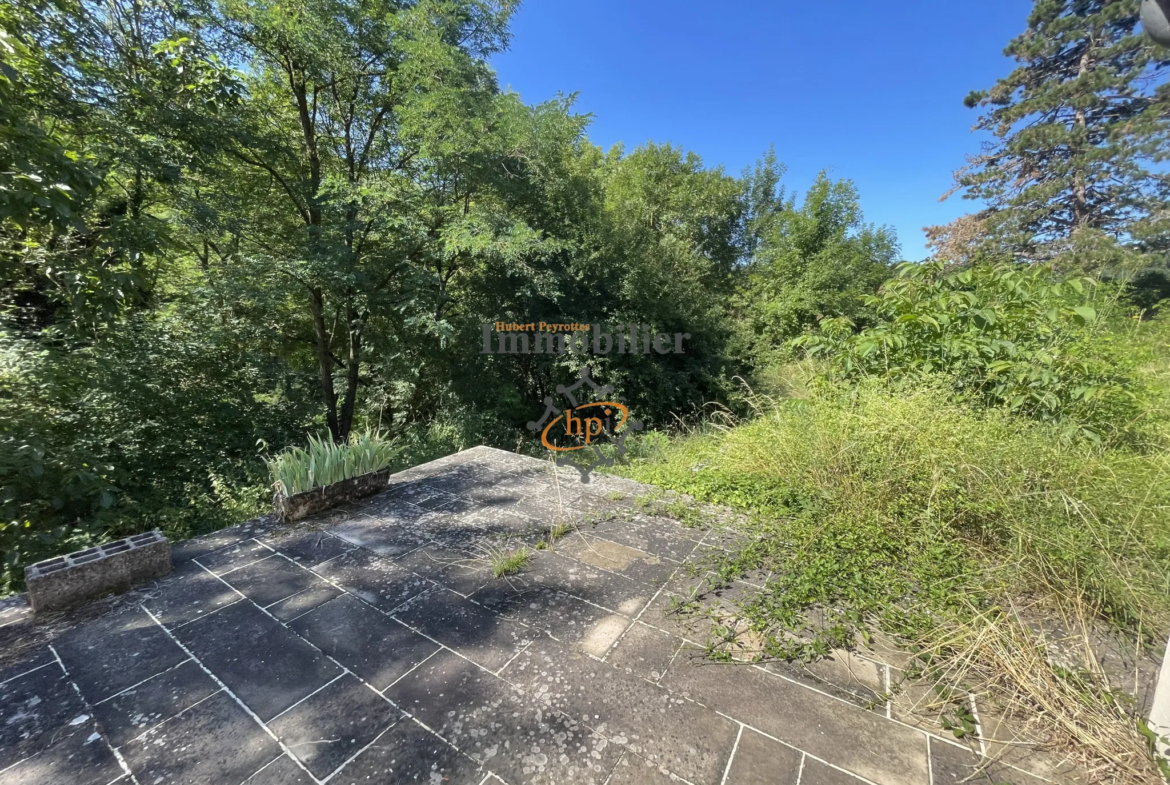 Vente maison de campagne à Broquiès avec terrain et studio 